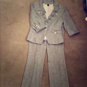 White House Black market pantsuit